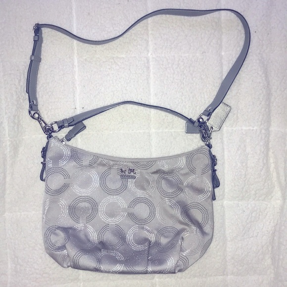 Coach Madison Hobo Purse. Cross Body & Shoulder Bag. - Picture 1 of 6